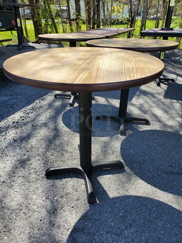 Round Laminate Top W/ Metal Base 30X30  - Image 1 of 2