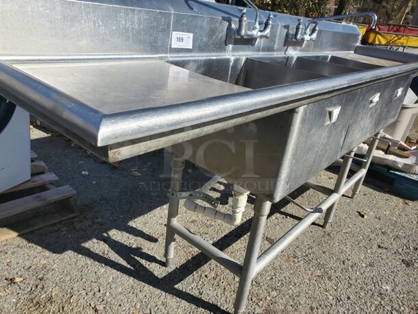 Stainless Steel 3 Compartment Sink W/ Faucet!! 108X26X36 - Image 4 of 6