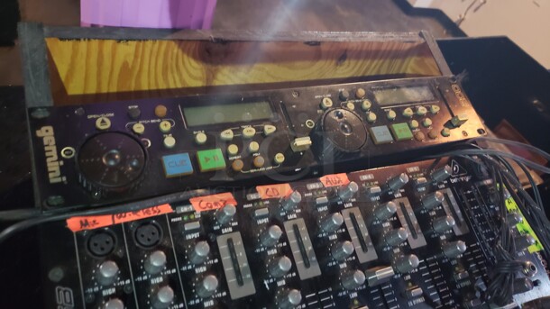 Lot of Miscellaneous DJ Equipment

Not tested 

(Location 2) - Image 2 of 4