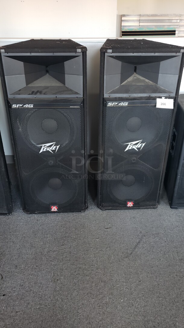 Lot of 2 Speakers Not tested (Location 2) - Image 1 of 1