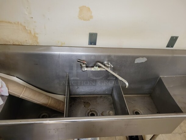 3 Compartment Sink! - Image 3 of 5