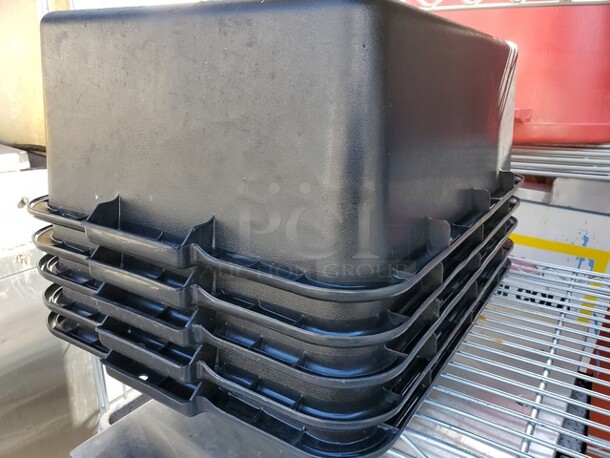 Black 20" x 15" x 7" Heavy Duty Polyethylene Plastic Bus Tub W/ Lid BIDX2 - Image 4 of 4