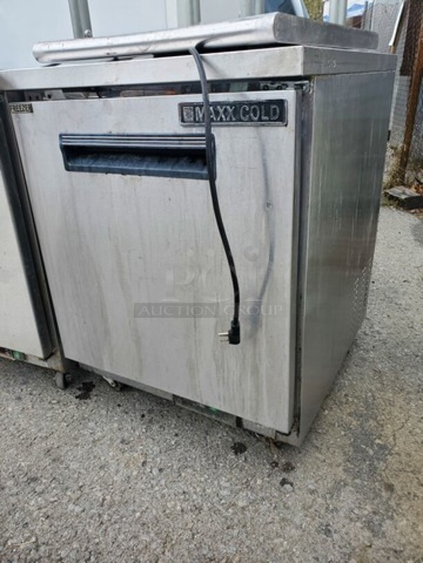 MAX COLD MXCF27UA Undercounter| Single Door Freezer| Tested & Working 27"W X 30"D X 36"H - Image 1 of 5