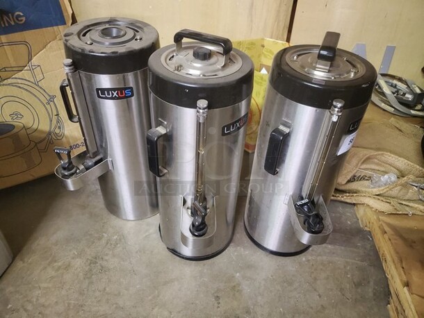 FETCO Luxus 3 Gal Thermal Coffee Dispenser BIDX3 - Image 1 of 2