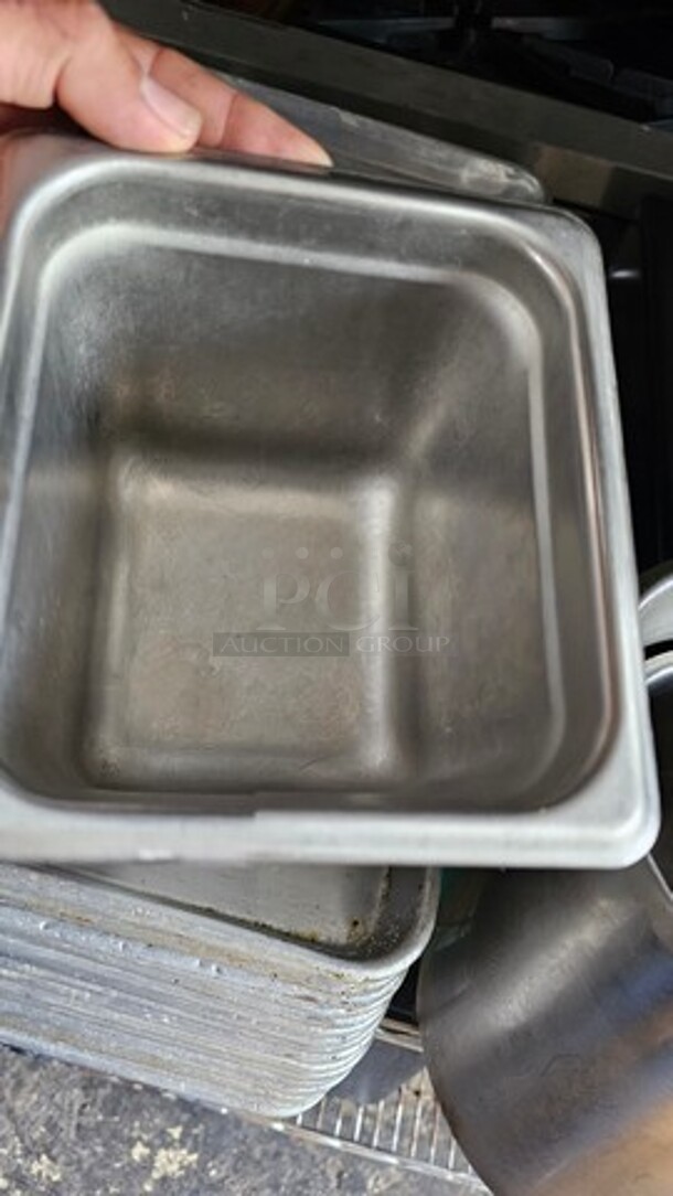 Lot of 4 Stainless Steel Square Food Pans *without lids* - Image 2 of 2