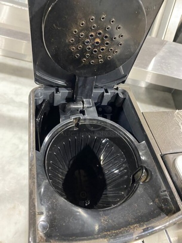 Cuisinart Countertop Coffee Machine/Single Cup Coffee Brewer! Model: SS15 120V - Image 4 of 9