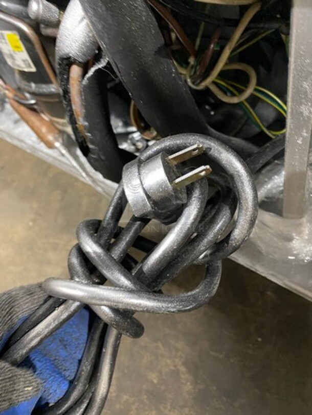 Beverage Air Commercial Refrigerated Mega Top Sandwich Prep Table! With 2 Door Storage Space Underneath! Poly Coated Racks! All Stainless Steel! On Casters! Model: SPE6016 SN: 10904853 115V 60HZ 1 Phase - Image 9 of 9