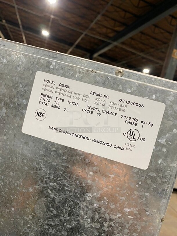 Manitowoc Commercial Under The Counter Ice Making Machine! Model QM30A SN: 031250055 115V 1 PH - Image 5 of 8