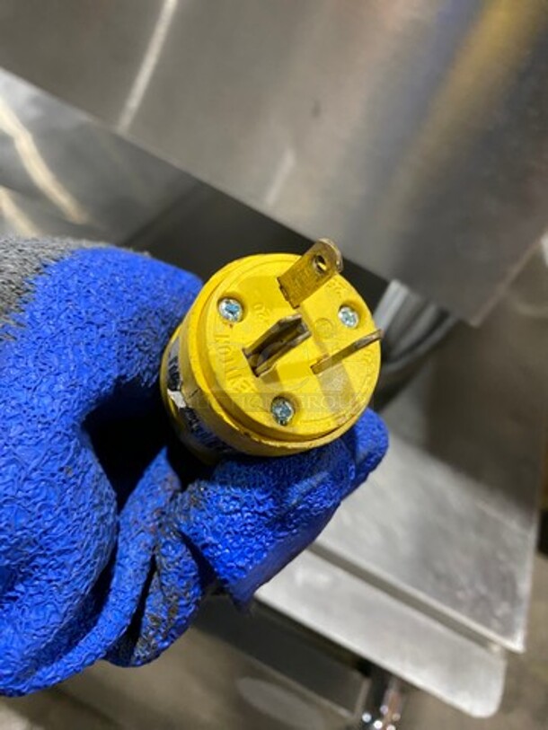 Alto Shaam Electric Powered Commercial Under The Counter COOK-N-HOLD Oven! All Stainless Steel! - Image 8 of 8