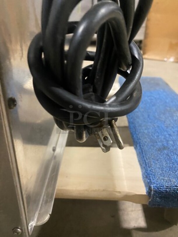 Nice! Hatco Counter Top Stainless Steel  GLO-RAY Edition Dual Crisp-N-Hold Warmer! Model GSMW-3! 120V 1 Phase! Working When Removed!   - Image 9 of 9