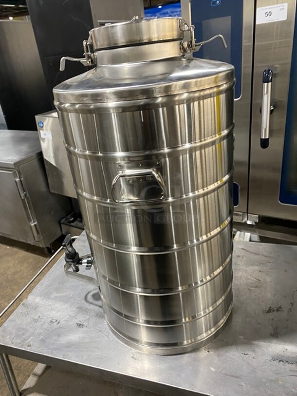 Super Chef Commercial Countertop Insulated Hot Or Cold Beverage Dispenser! Solid Stainless Steel! Model: MIL10 - Image 3 of 8