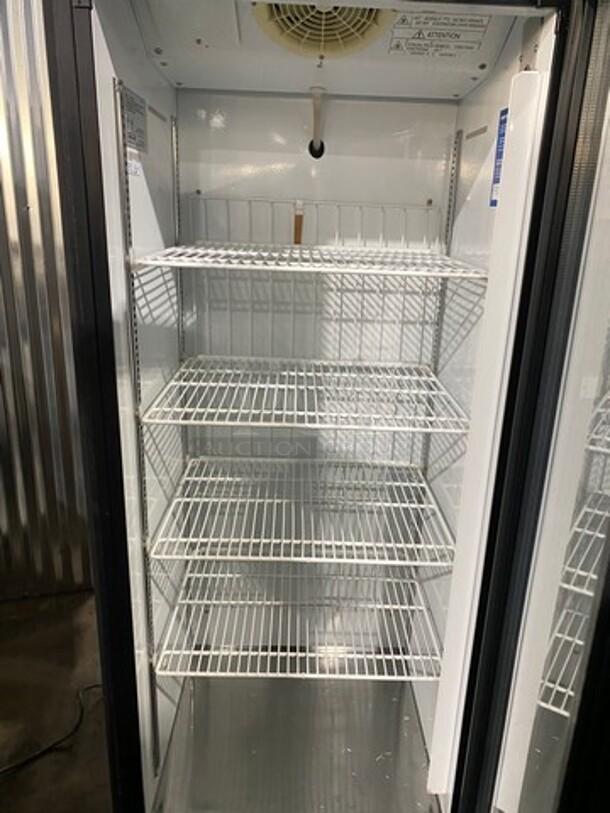Turbo Air Commercial Single Door Reach In Freezer Merchandiser! With View Through Door! Poly Coated Racks! Model: TGF15SDBN SN: H2FS15BD7005 110/120V 1 Phase - Image 5 of 9