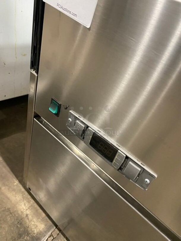 Sifa Commercial Refrigerated Open Grab-N-Go Display Case! With Pull Down Front Cover! Solid Stainless Steel! Model: GAEP6L096N0710 SN: 0403202000 220/240V - Image 9 of 10