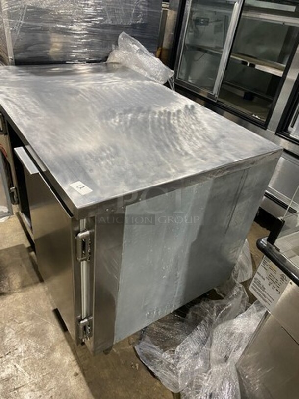 Universal Coolers Commercial 2 Door Lowboy/Worktop Cooler! All Stainless Steel! On Legs! - Image 4 of 6