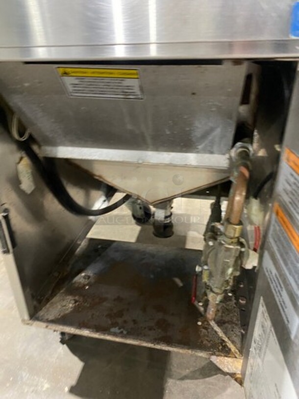 Pitco Frialator Commercial Electric Power Pasta Fryer Cooker! With Frying Basket! All Stainless Steel! On Casters! WORKING WHEN REMOVED! Model: RTE14HH SN: E04HB030104 208 60HZ 3 Phase - Image 6 of 9