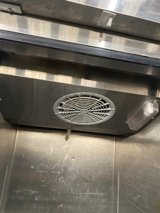 2017 Atosa Commercial Single Door Reach-In Cooler! With Poly Coated Racks! Solid Stainless Steel! On Casters! Model: MBF8001 SN: MBF8001150521C4046 115V 60HZ 1 Phase - Image 6 of 9