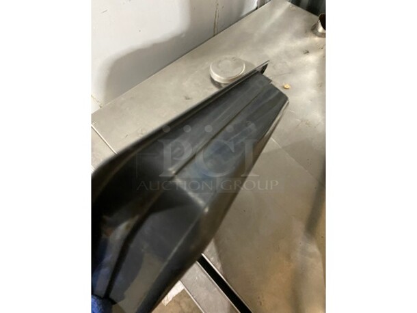 Cambro Food Pan! 1/2 sized x 2.5! - Image 3 of 6