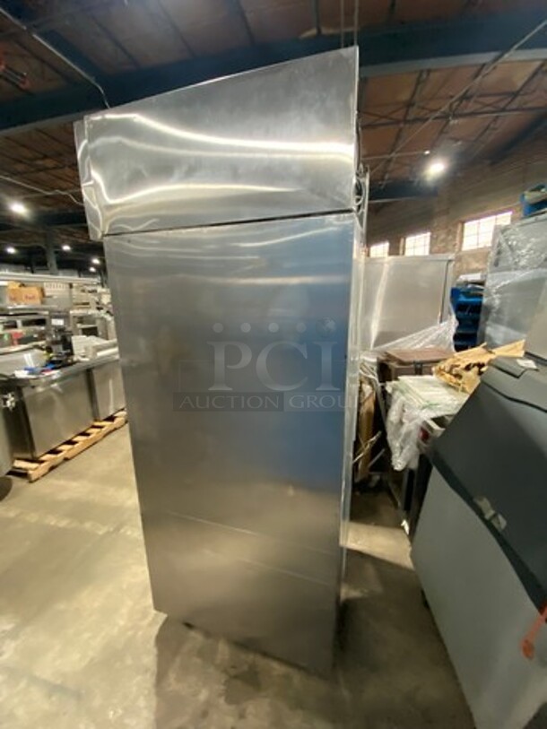 Victory Commercial Single Door Reach In Freezer! All Stainless Steel! On Legs! - Image 2 of 8