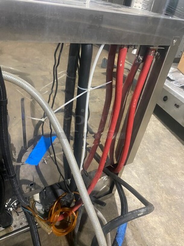 Champion Commercial Under The Counter Dishwasher! All Stainless Steel! Model: UH170B70 SN: W111128526 120/208/230V 60HZ 1 Phase - Image 9 of 9