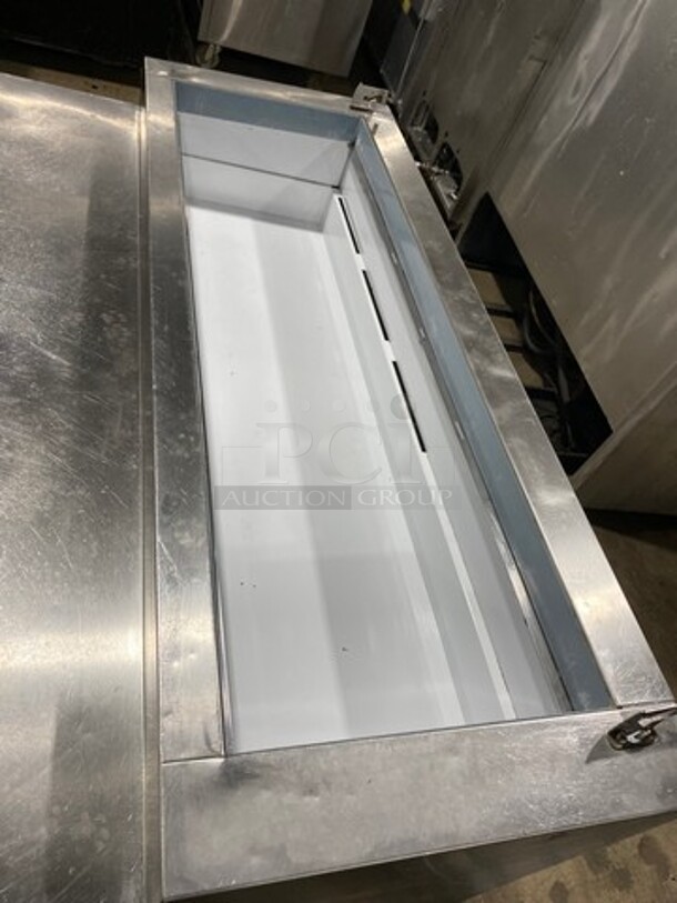 Maxx Cold Commercial Refrigerated Pizza Prep Table! With Single Door Storage Space! All Stainless Steel! On Casters! Model: MXCPP50 SN: 6023925 115V 60HZ 1 Phase - Image 8 of 9