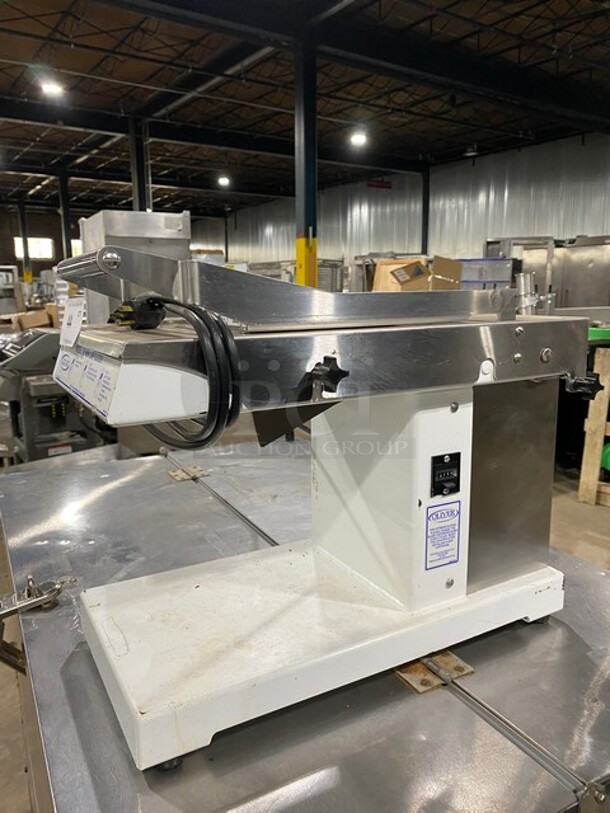 Oliver Commercial Countertop Mini Chip Slicer! Working When Removed! Model 738 SN:188984 115V 60HZ 1 Phase - Image 4 of 8