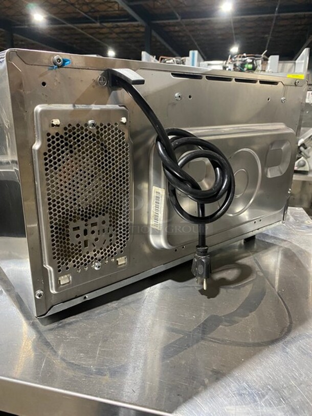 LATE MODEL! 2020 Templeton Commercial Countertop Microwave Oven! All Stainless Steel! Model: AFAGMW002 120V - Image 4 of 9