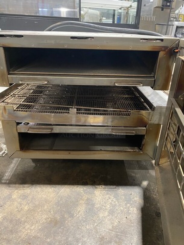Ovention Commercial Countertop Conveyor Oven! All Stainless Steel! On Small Legs! Model: C2600 SN: 6619722004 208/240V 60HZ 3 Phase - Image 5 of 10