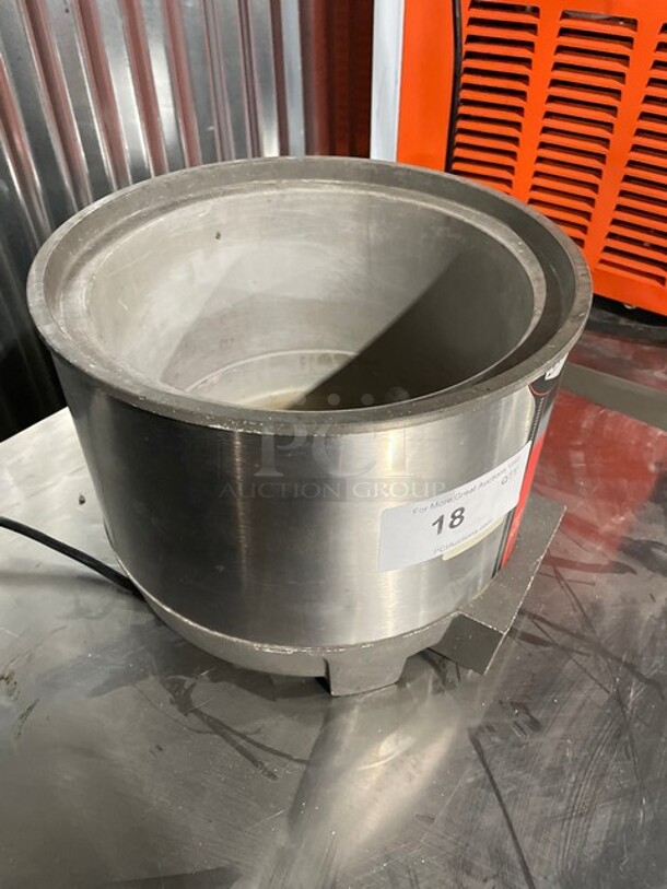 Vollrath Round Heat And Serve Rethermalizer! MODEL HS11 SN: X214-00266764-006 120V  - Image 5 of 8