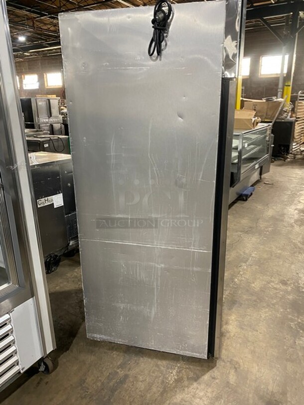 True Commercial Single Door Reach In Refrigerator! All Stainless Steel! With Poly Coated Racks! 115V 1 Phase! Model: TG1R-1S SN: STAR257006! - Image 3 of 9