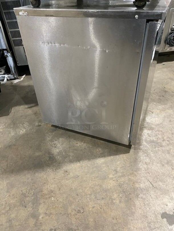 Delfield Commercial Single Door Lowboy/Worktop Cooler! All Stainless Steel! Model: 406STAR4 SN: 160515200004 115V 60HZ 1 Phase - Image 3 of 9