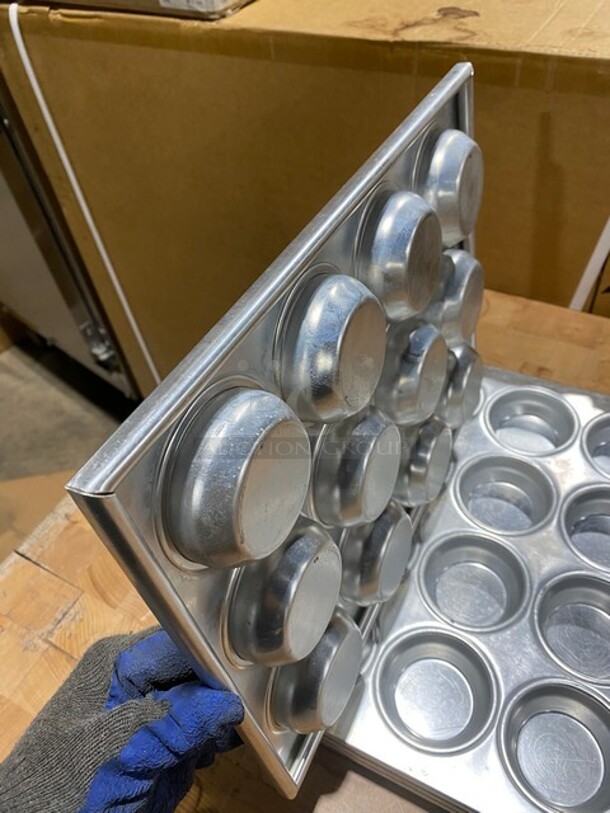 NEW! All Stainless Steel Cup Cake Baking Pan! 4x Your Bid! - Image 3 of 5