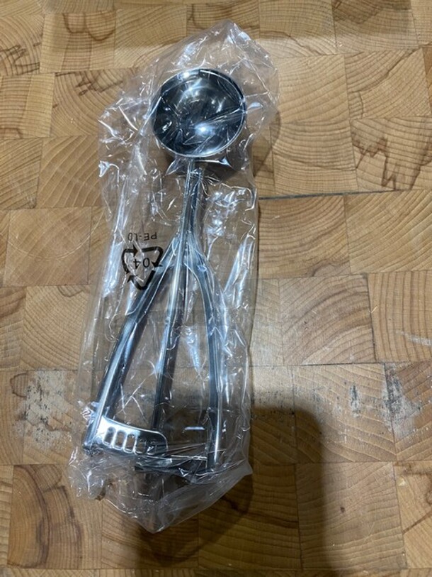 NEW IN BOX! Stainless Steel Ice Cream Scooper! 4x Your Bid! - Image 3 of 5