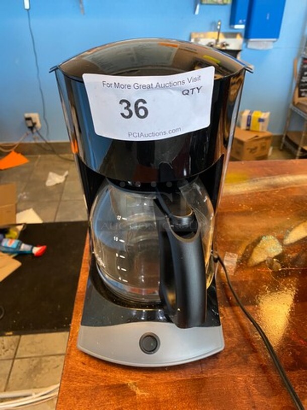 Mr. Coffee Countertop Coffee Maker Machine! With Coffee Pot!