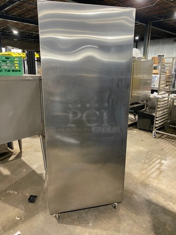 NICE! Traulsen Commercial 4 Split Door Reach In Cooler! With Poly Coated Racks And Built In Pan Racks! All Stainless Steel! On Casters! Model: AHT232NUT122 SN: T722770L99! 115V 1 Phase! - Image 3 of 10