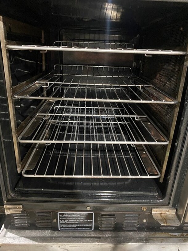 Moffat Turbofan Single Deck! Natural Gas Convection Oven with Steam Injection! 120V! 60HZ! 1Phase! Model G32Ms Serial 401701! On Stand With casters!  - Image 5 of 11
