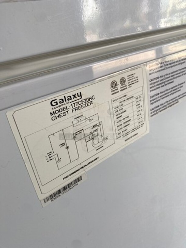 Galaxy Commercial Reach Down Chest Freezer! With Hinged Top Lid! WORKING WHEN REMOVED! Model: 177CF20HC SN: BD650X10320L9QA104 115V - Image 6 of 7