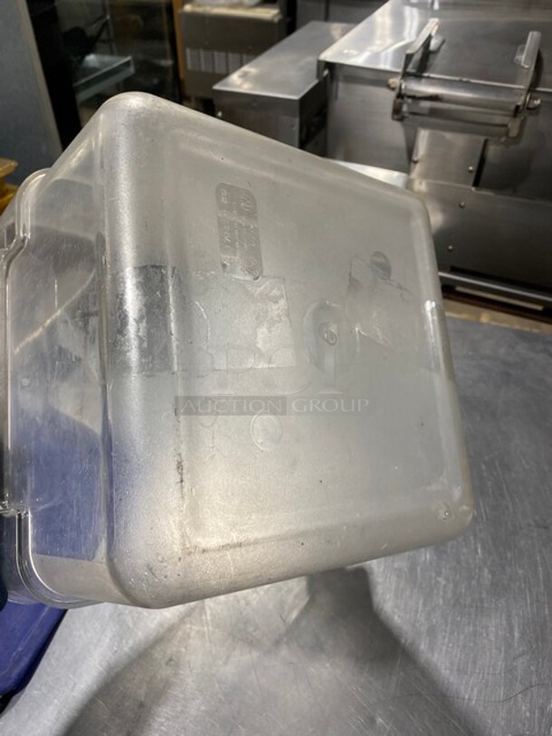 Cambro Polycarbonate Clear Food Storage Containers! With Handles! Model: 12SFSCW! All One Money! - Image 4 of 5