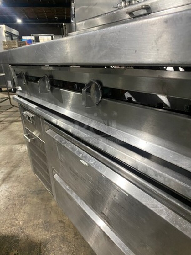 GREAT! RARE FIND Jade Range Commercial Natural Gas Powered 4 Burner Stove! With Refrigerated Prep Table on Top! With 2 Drawer Refrigerated Storage Space Underneath! All Stainless Steel! On Casters! Condenser Model M4PHA035IAP2! 115V! - Image 8 of 12
