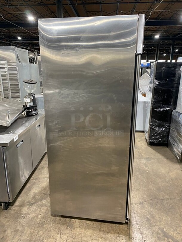 Hoshizaki Commercial 2 Door Reach In Cooler Merchandiser! With View Through Doors! All Stainless Steel! With Built In Bun Rack! Model: CR2B-FGY - Image 4 of 9