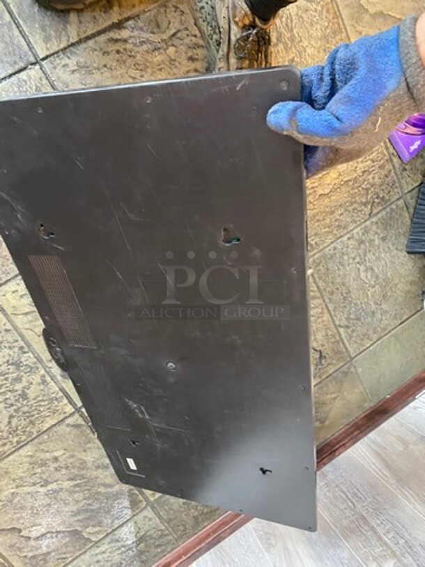 Light Up "Deli" Sign! WORKING WHEN REMOVED! - Image 2 of 3