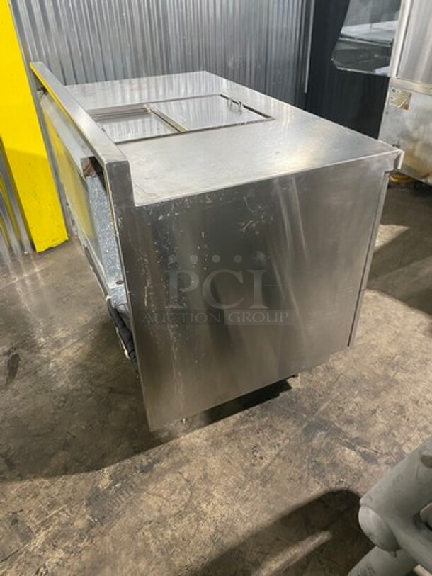 Delfield Commercial One Door Lowboy Cooler! With 2 Refrigerated Drawers! With Sliding Top Access Door! With Backslash! All Stainless Steel! On Legs! Model F18WC52CNONSFNC Serial 0811150000641! 115V 1Phase! - Image 4 of 11