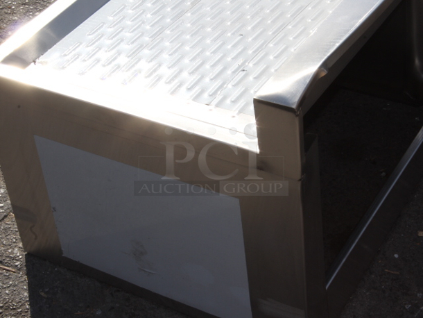 BRAND NEW SCRATCH & DENT! Regency 600B31014219 3 Bowl Underbar Sink with Two Large Drainboards - 72" x 18 3/4". Minor Denting. Sink Only. Minor damage to top of top right corner. see photos.  - Image 7 of 7