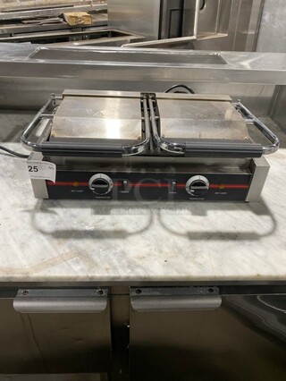 Cookline! Stainless Steel!  Dual Panini Press MN:PG2SA 120V! 60HZ!