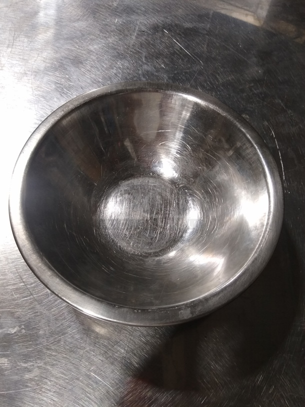 CHOICE 7 Inch Stainless Steel Mixing  Bowl - Image 1 of 2