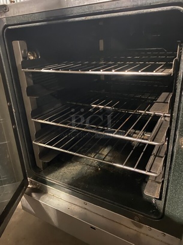 Turbofan Commercial Natural Gas Powered Convection Oven! With View Through Doors! Metal Oven Racks! All Stainless Steel! Model: G32D5 SN: 484130 - Image 5 of 9