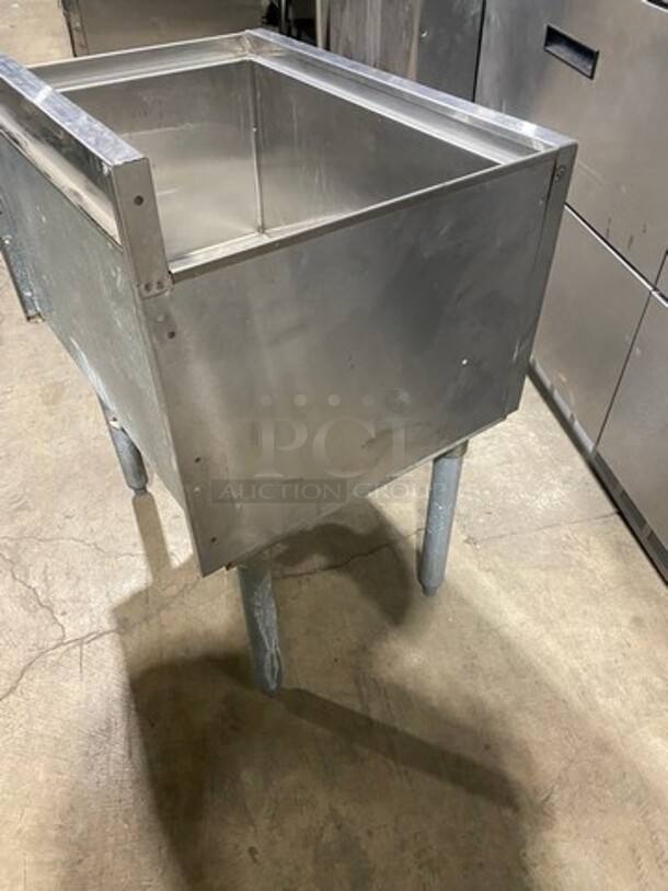 Krowne All Stainless Steel Ice bin! On legs! MODEL 1824 SN:08030006015 - Image 4 of 7