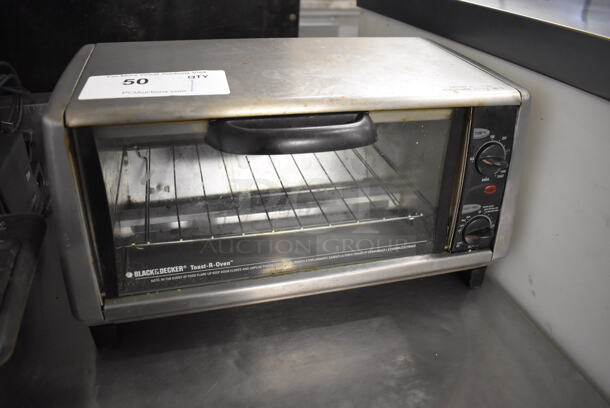 Black & Decker Metal Countertop Toaster Oven. 120 Volts, 1 Phase. 16x9x9 - Image 2 of 5