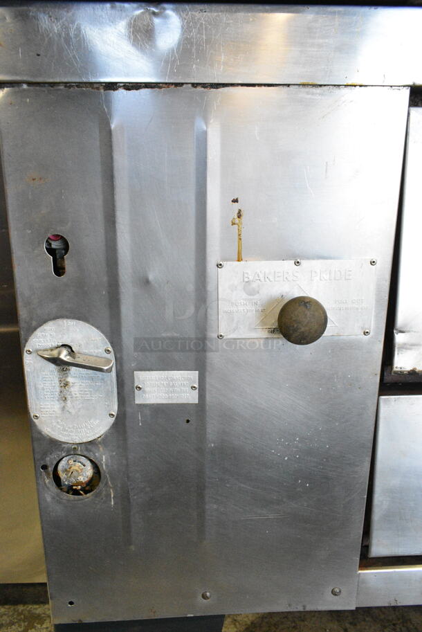 2 Bakers Pride Y600 Stainless Steel Commercial Natural Gas Powered Single Deck Pizza Oven. 140,000 BTU. 2 Times Your Bid!  - Image 4 of 12