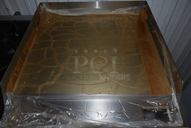 BRAND NEW SCRATCH AND DENT! Cooking Performance Group 351S36G24L Stainless Steel Commercial Propane Gas Powered 2 Burner Range with 24" Griddle, Oven, Over Shelf and Back Splash. 130,000 BTU. - Image 10 of 11