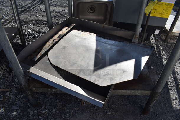 Stainless Steel Table w/ Metal Under Shelf. 36x30x34 - Image 2 of 3